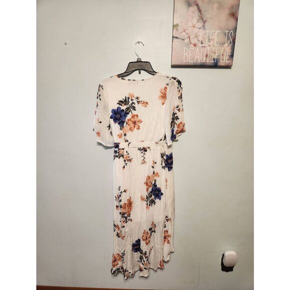 Daytrip Size S Chambray Cabernet Floral Hi- Low Wrap Dress - Picture 7 of 7